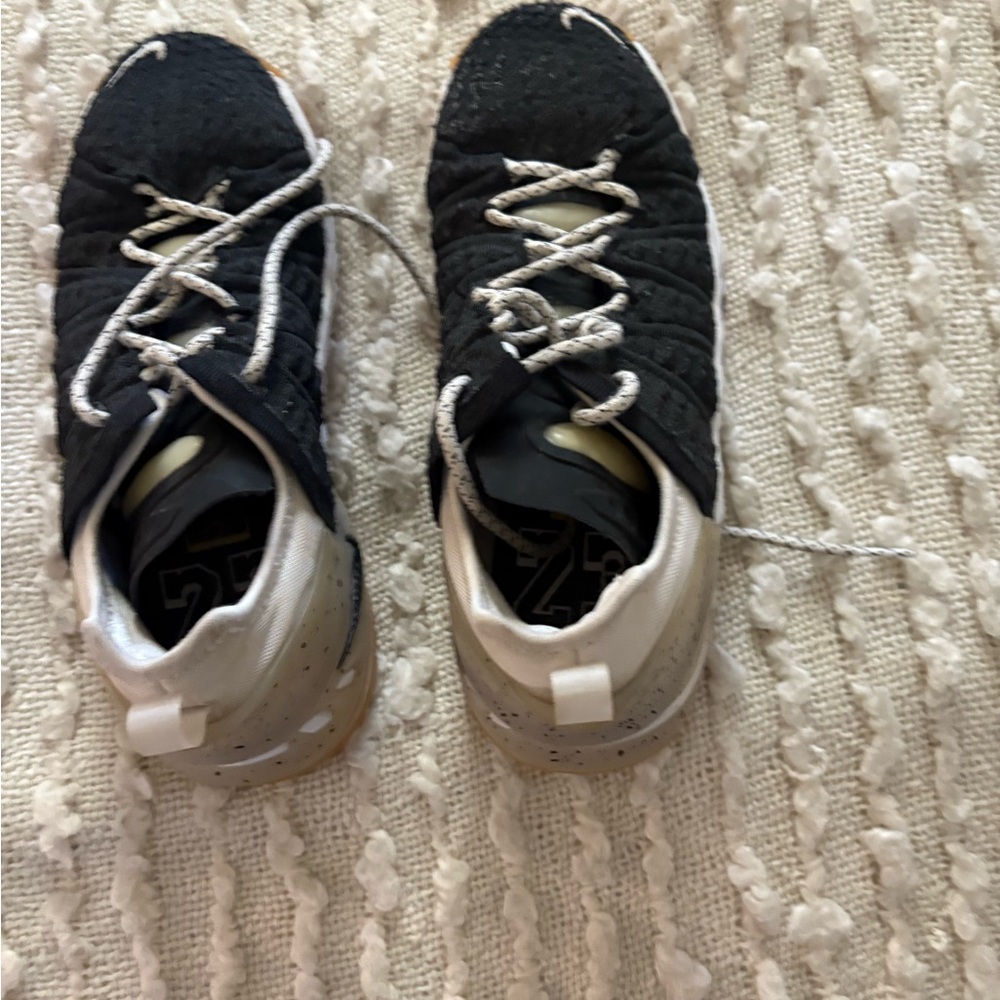 Nike Basketball Shoes
